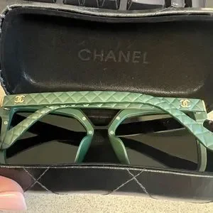 Green / Black CC Sunglasses ?️ Costa 6S9128 Trades M (60 - 13) with Green lenses and Black  main image 4